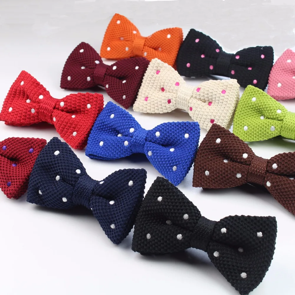 Knitted bow tie pattern