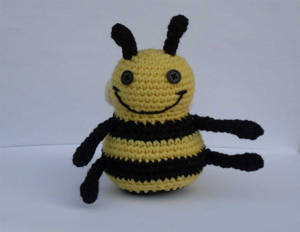 Knitted bumble bee patterns