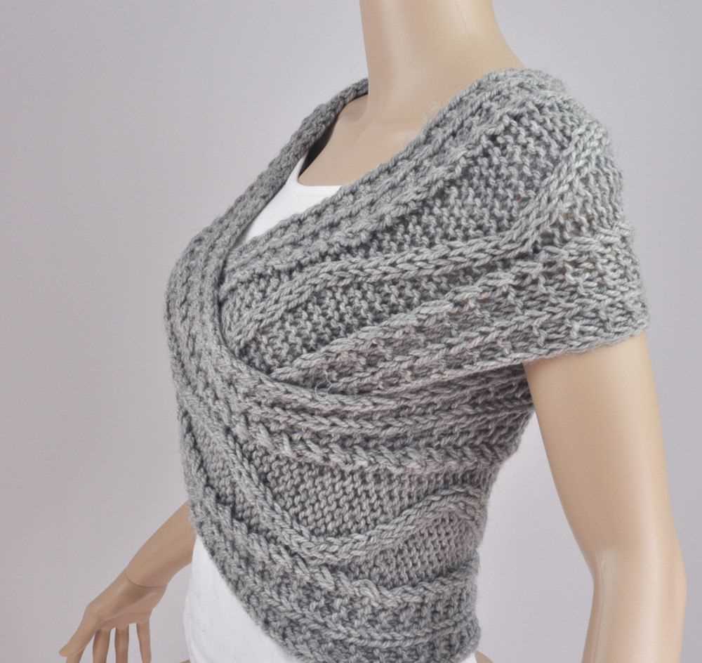 Knitted capelet pattern free