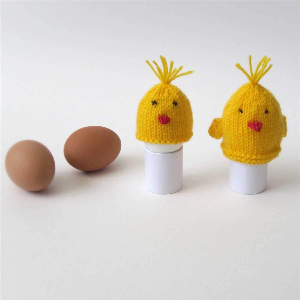 Knitted chick egg cosy pattern