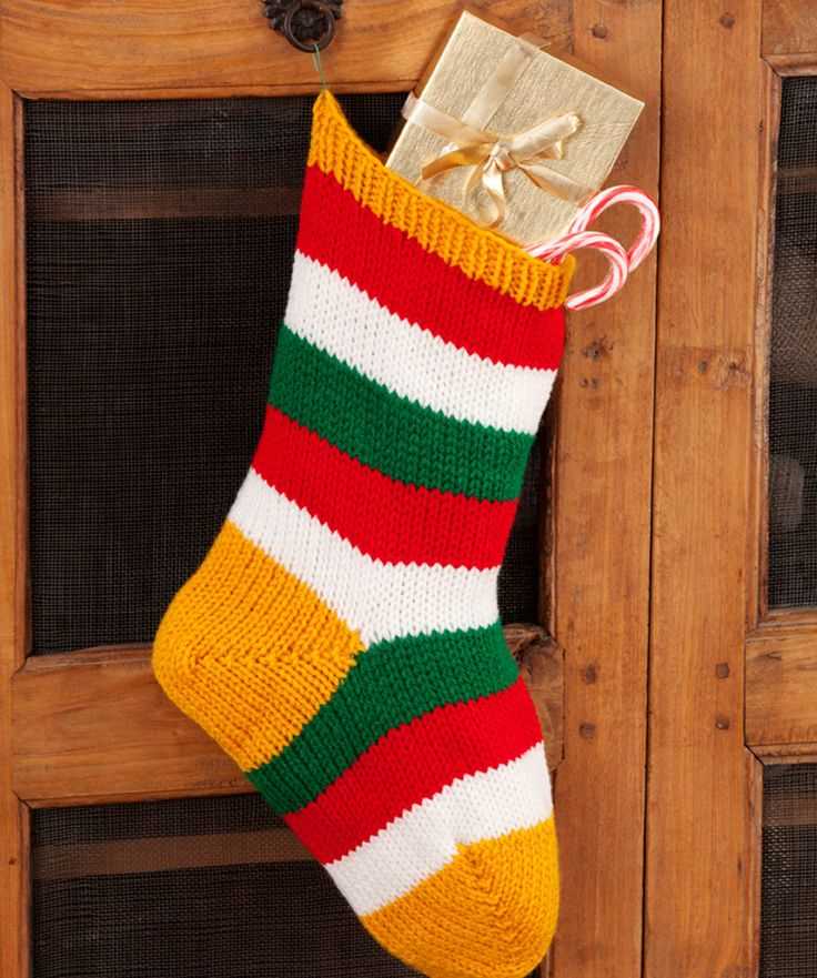 Knitted christmas stocking patterns 1950's