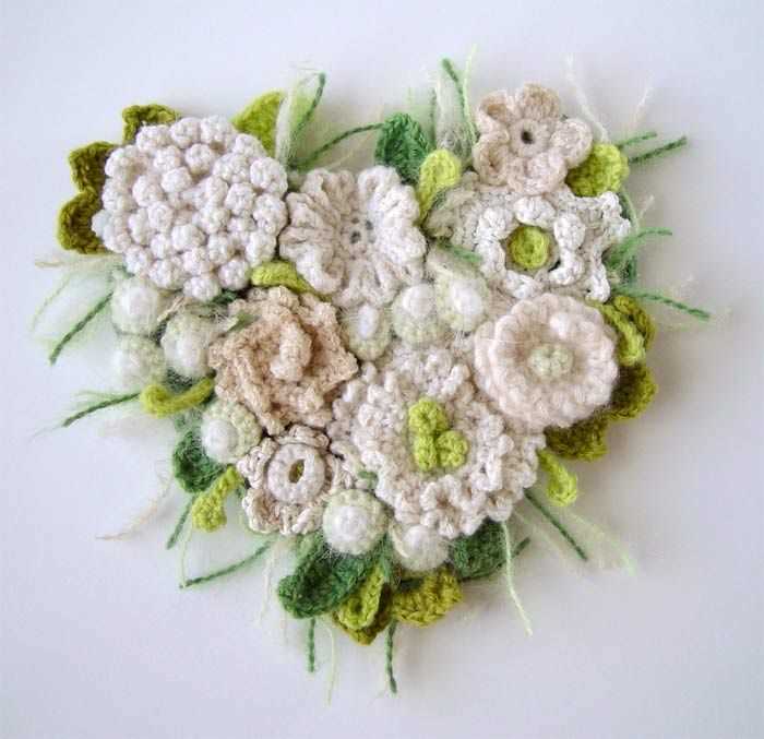 Knitted corsage free pattern