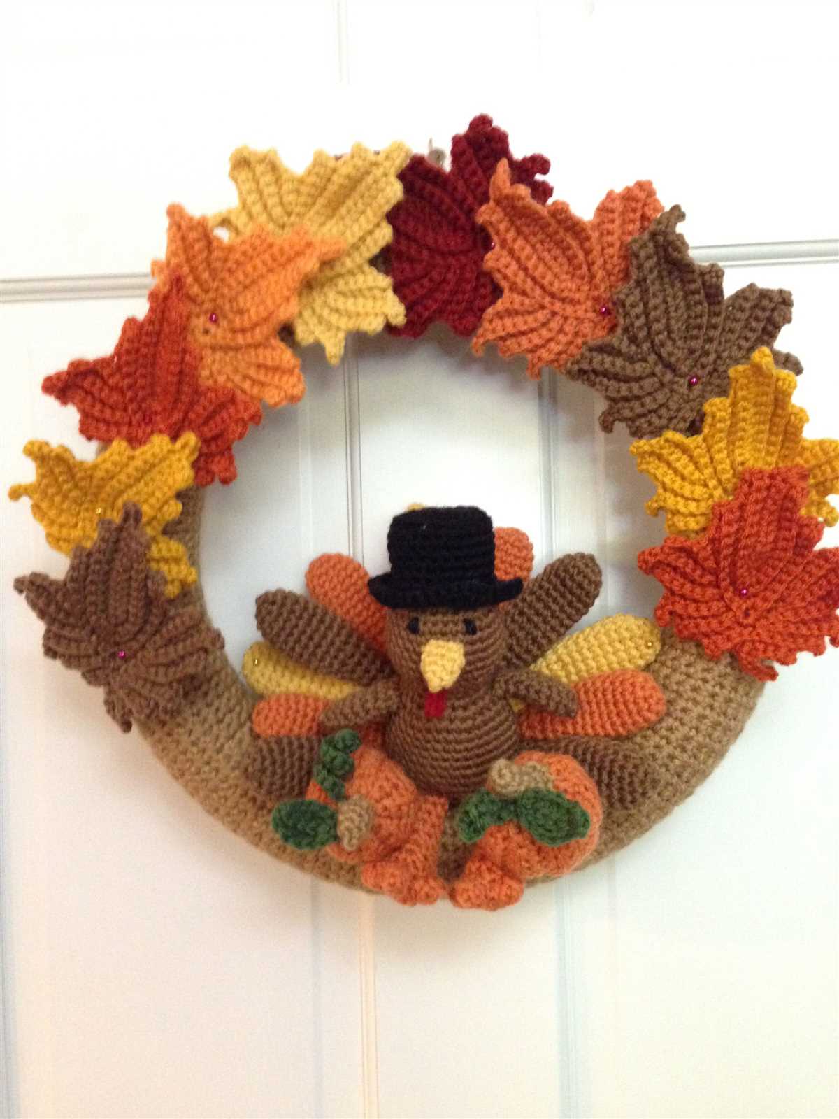Knitted halloween wreath pattern