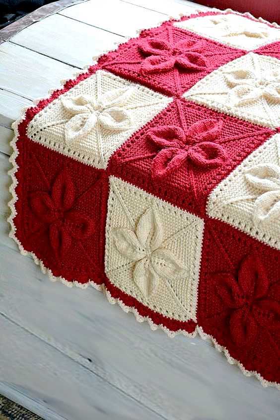 Knitted leaf pattern blanket