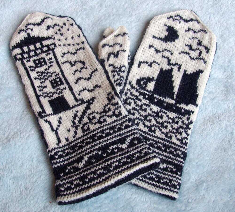 Knitted mitten pattern