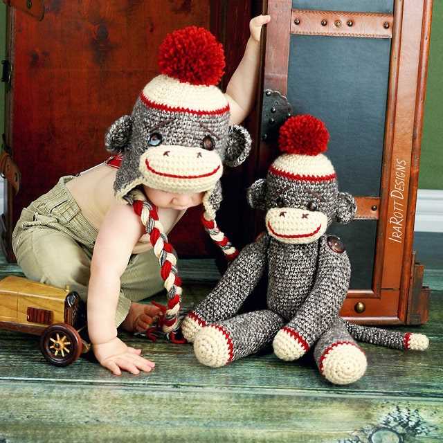 Knitted sock monkey pattern free