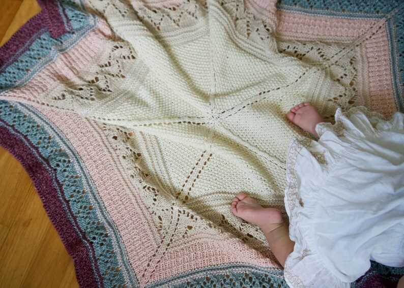 Knitted swaddle blanket pattern