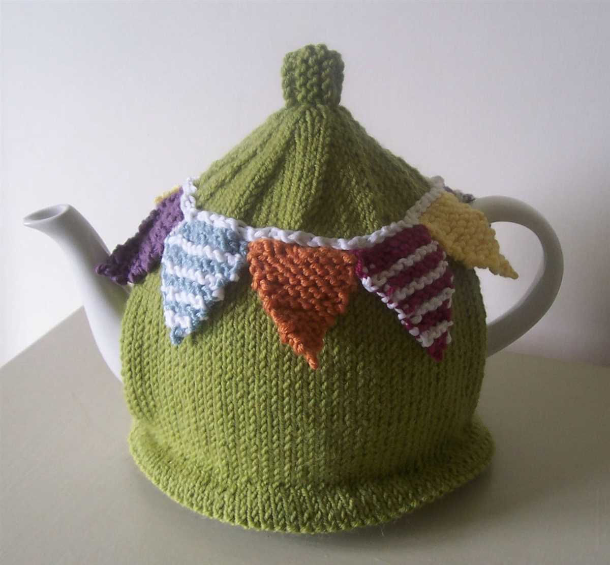 Knitted tea cozy pattern english