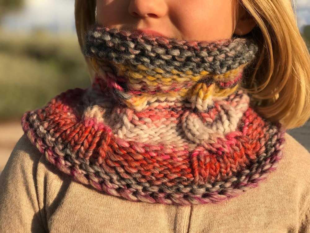 Knitting pattern for whippet snood