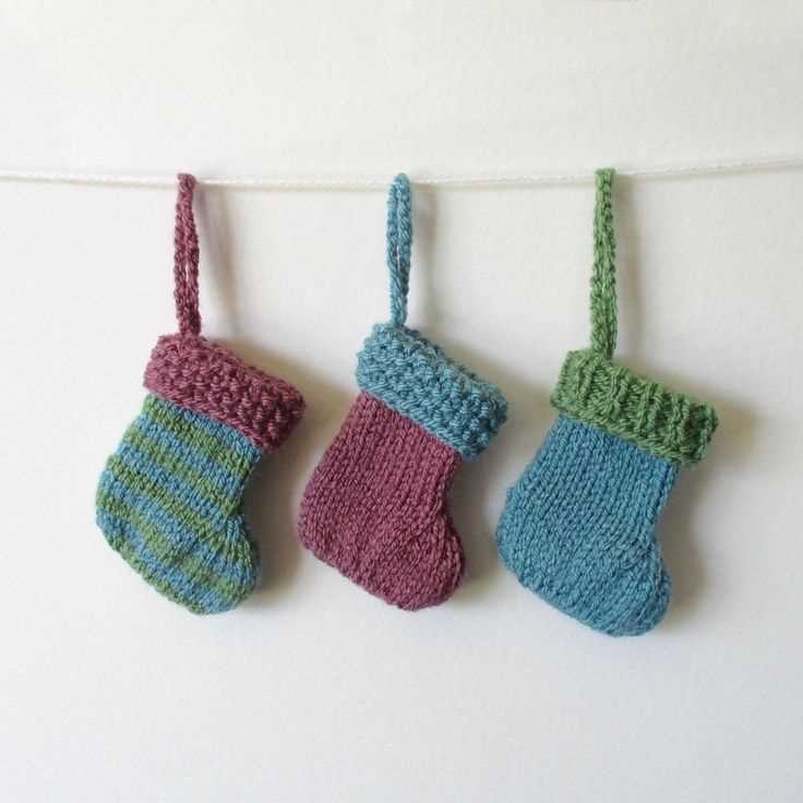 Knitting patterns christmas stockings beginners