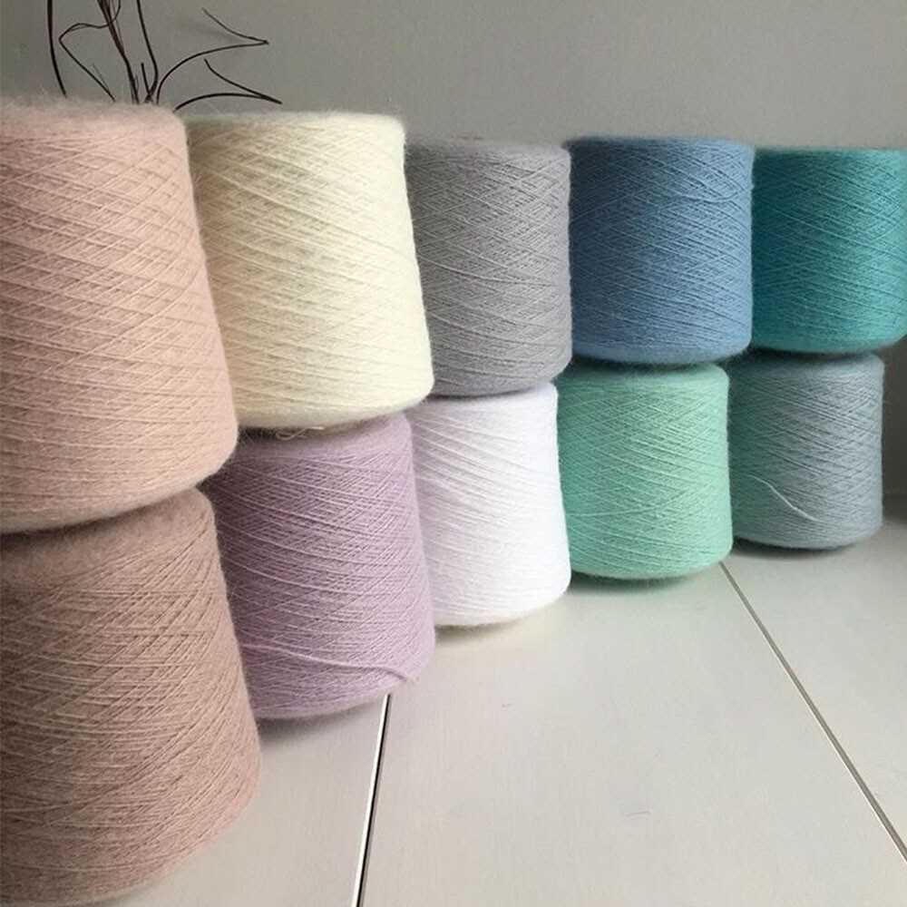 Knitting patterns using angora yarn