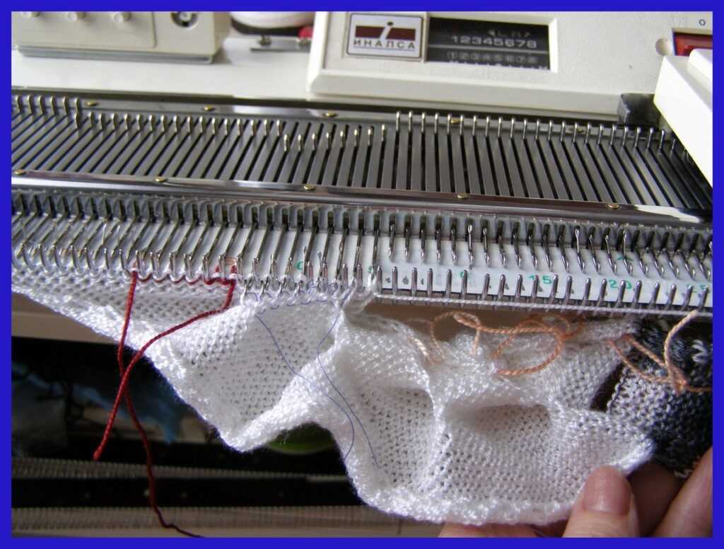 Knitting machine scarf pattern