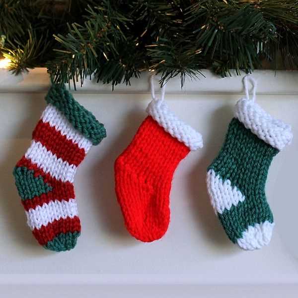 Step-by-Step Guide to Creating an Adorable Mini Christmas Stocking Knitting Pattern Knitting pattern mini christmas stocking