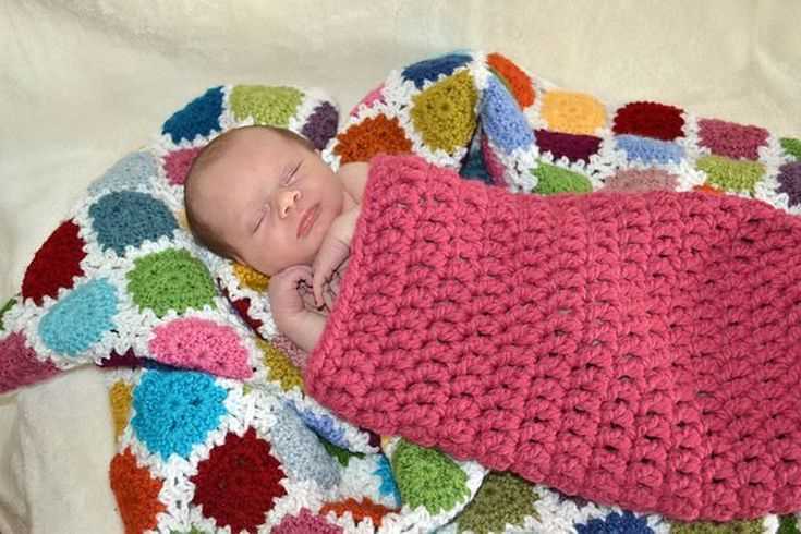 Knitting patterns for newborns free