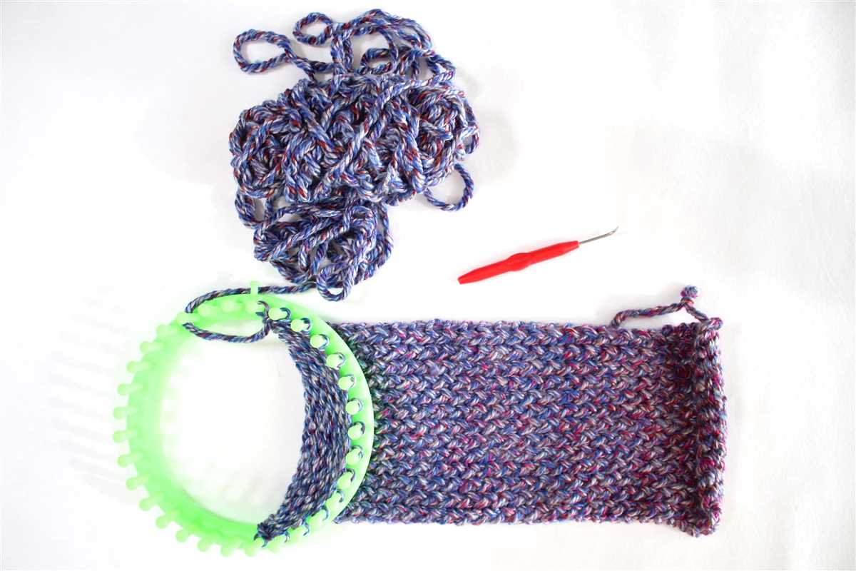 Knitting patterns for scarves in the round