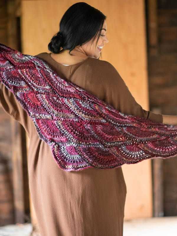 Ladies knitted scarf pattern