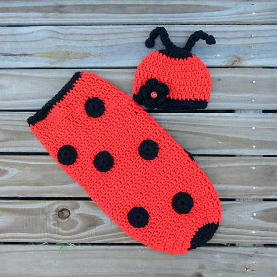 Ladybug hat knitting pattern