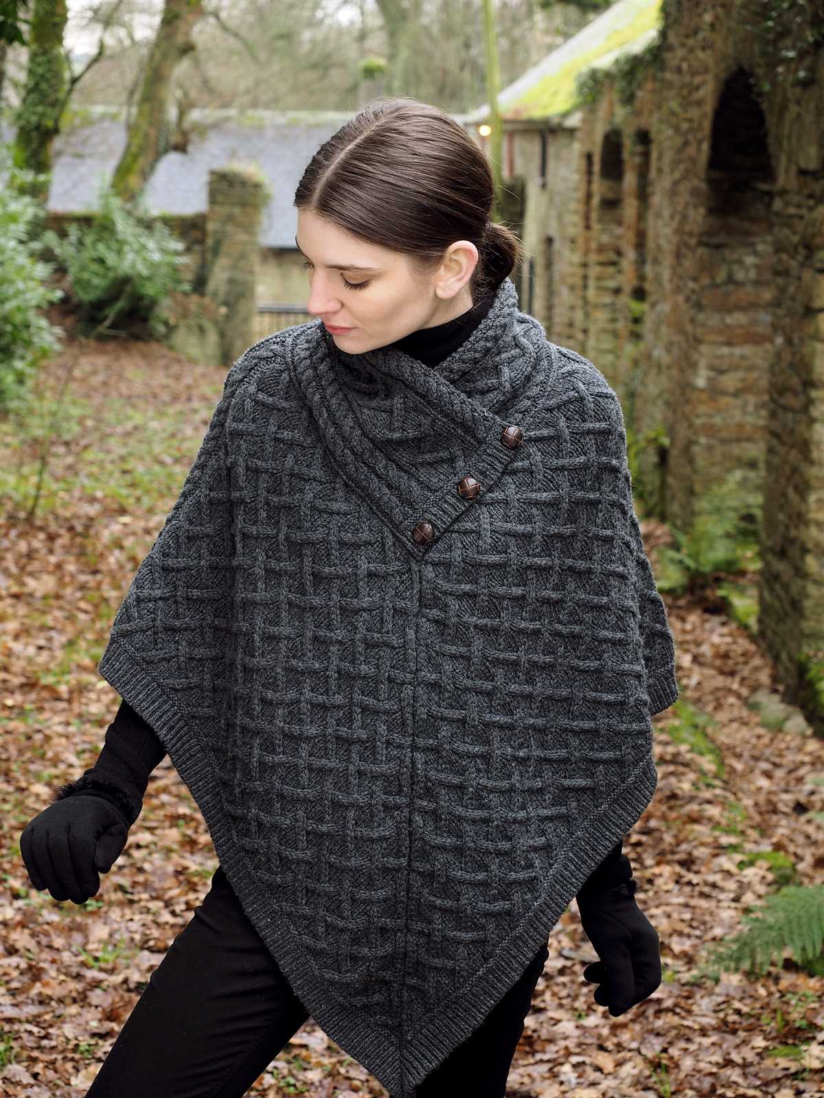 Lightweight poncho knitting pattern