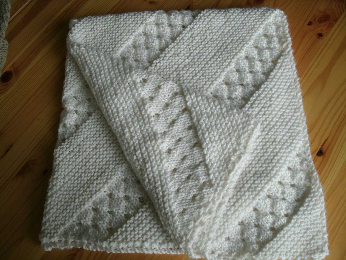 Lion brand free baby blanket knitting patterns