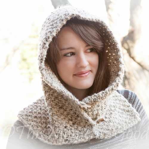 Create a Stylish Hooded Cowl with Loom Knitting Loom knit hooded cowl pattern