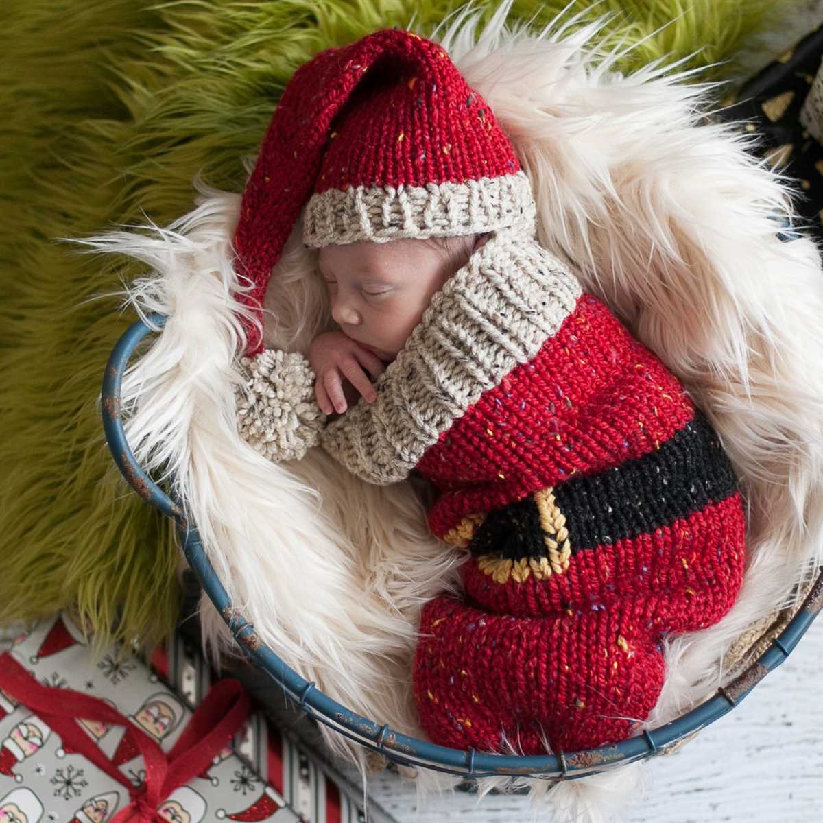 Loom knit santa hat pattern