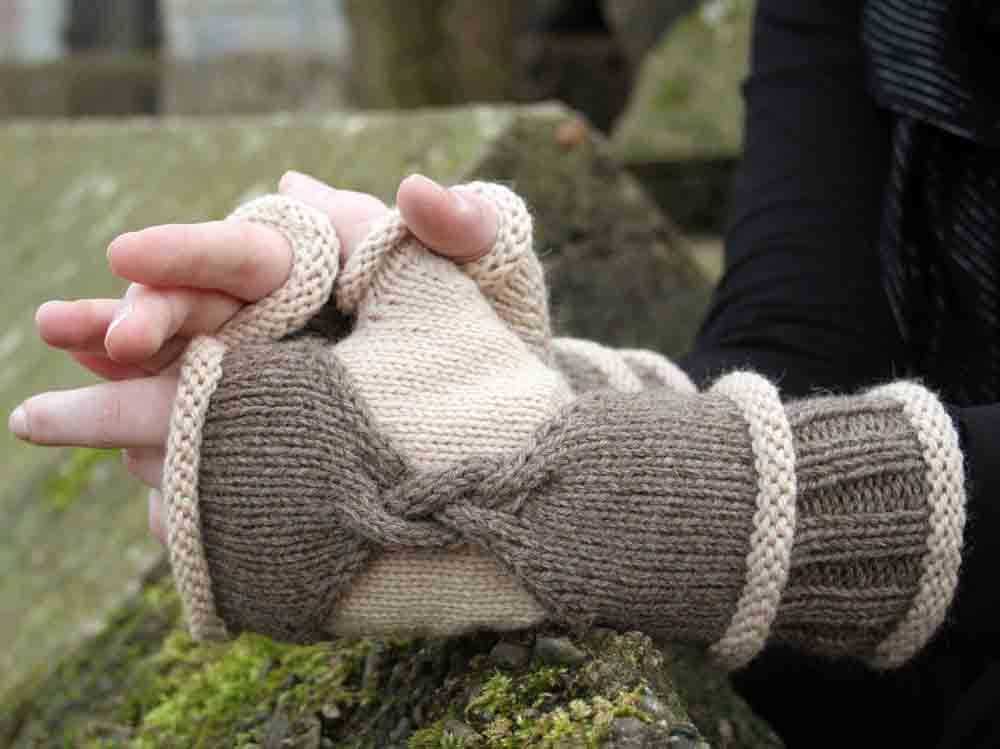 Discover a Collection of Free Patterns for Knitting Mittens on a Loom Loom knitting mittens free patterns