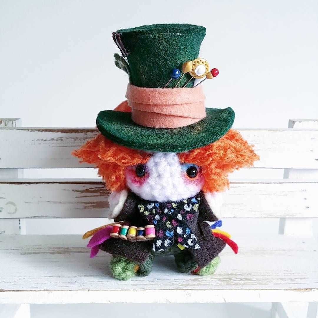 Mad hatter knitting pattern