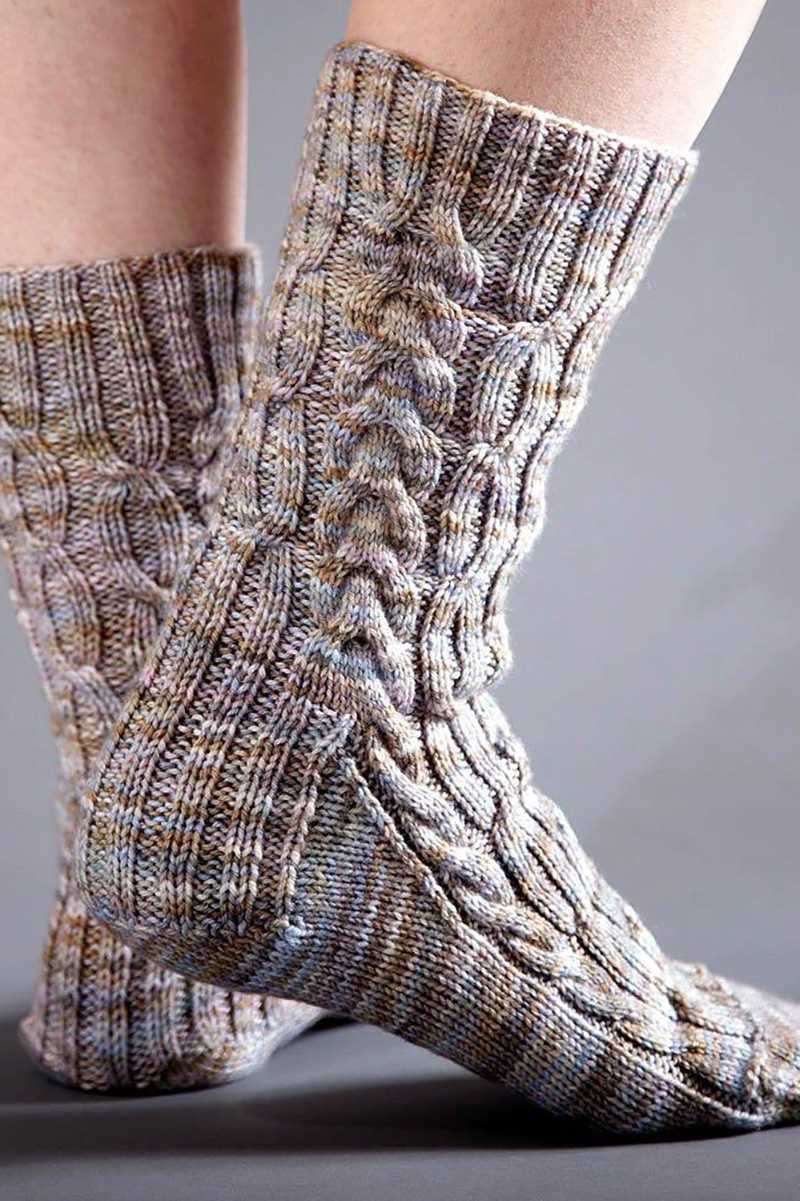 Mens wool socks knitting pattern