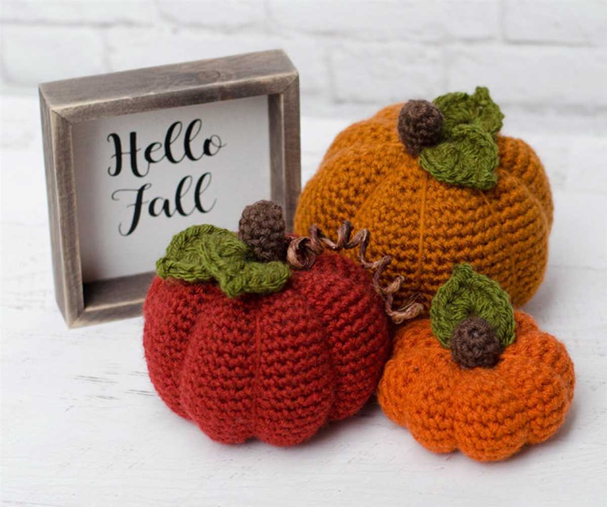Mini knit pumpkin pattern