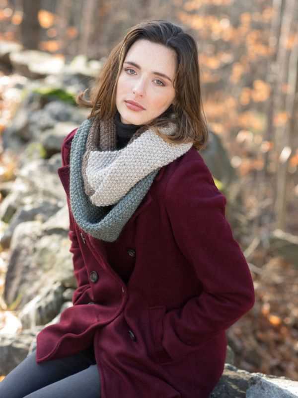 Easy Moss Stitch Cowl Knitting Pattern for the Coziest Winter Accessories Moss stitch cowl knitting pattern