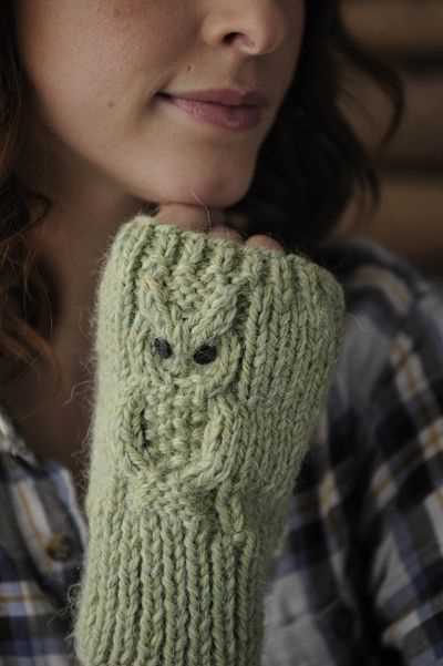 Owl gloves knitting pattern