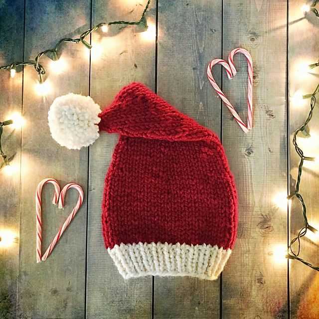 Pattern knitted santa hat
