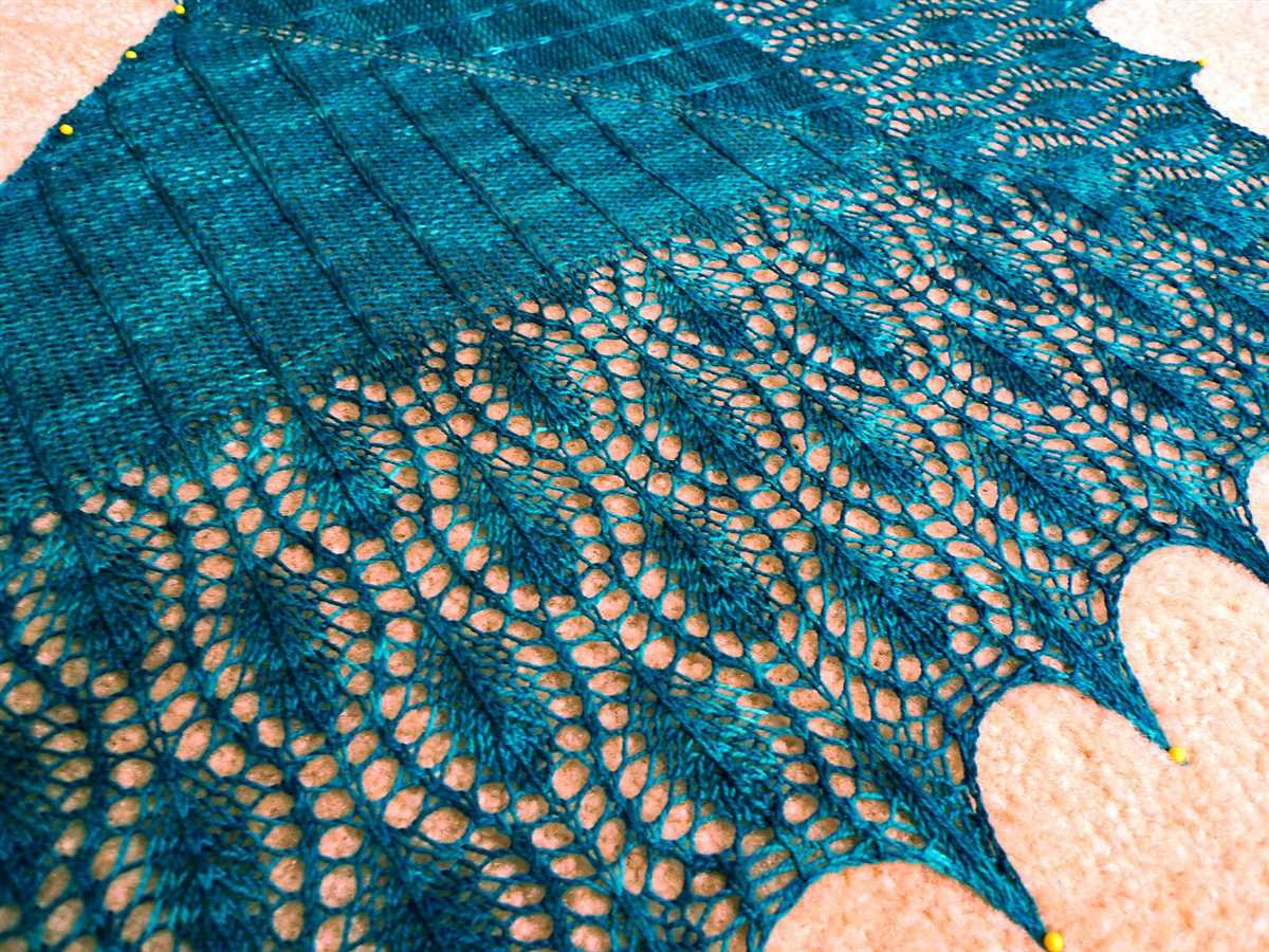 Peacock knitting pattern
