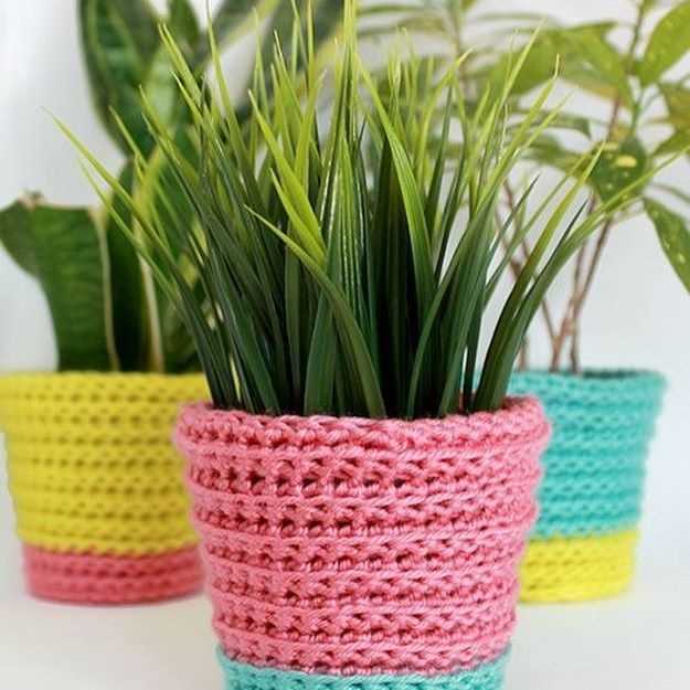 Plant cozy knitting pattern