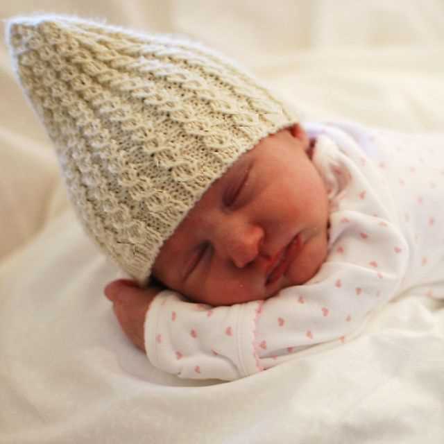 Preemie caps knitting pattern