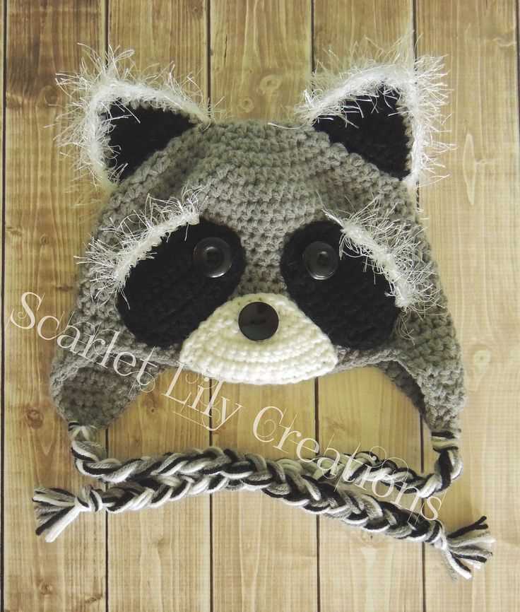 Raccoon hat knitting pattern