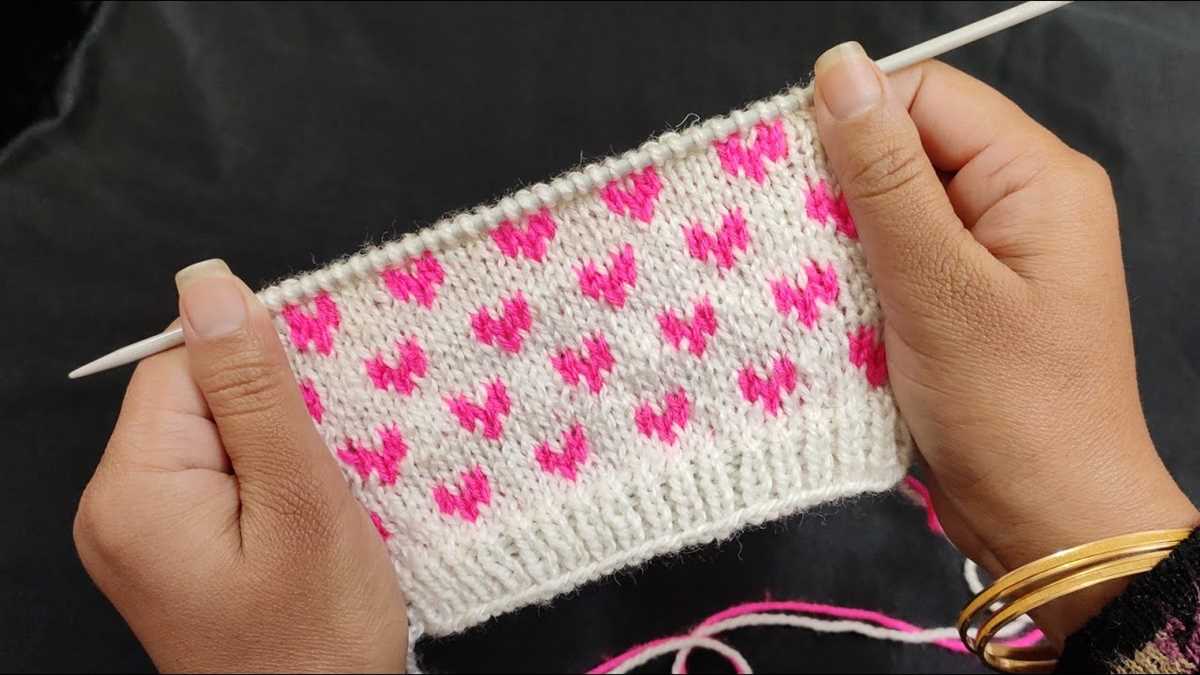 Creating Warm and Cozy Sweaters with Beautiful Red Heart Knitting Patterns Red heart knitting patterns for sweaters
