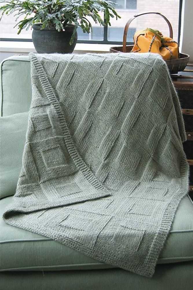 Reversible blanket knitting pattern