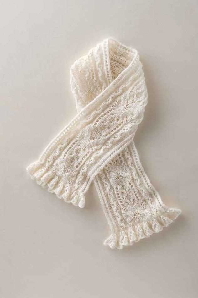 Ruffle edge scarf knitting pattern