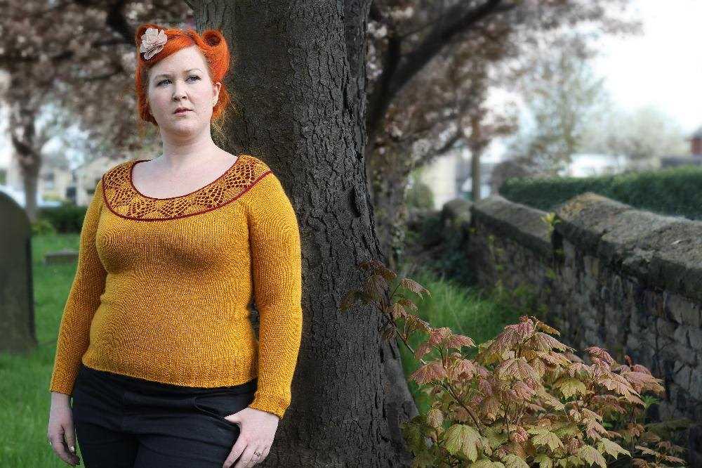 Scoop neck knitting pattern