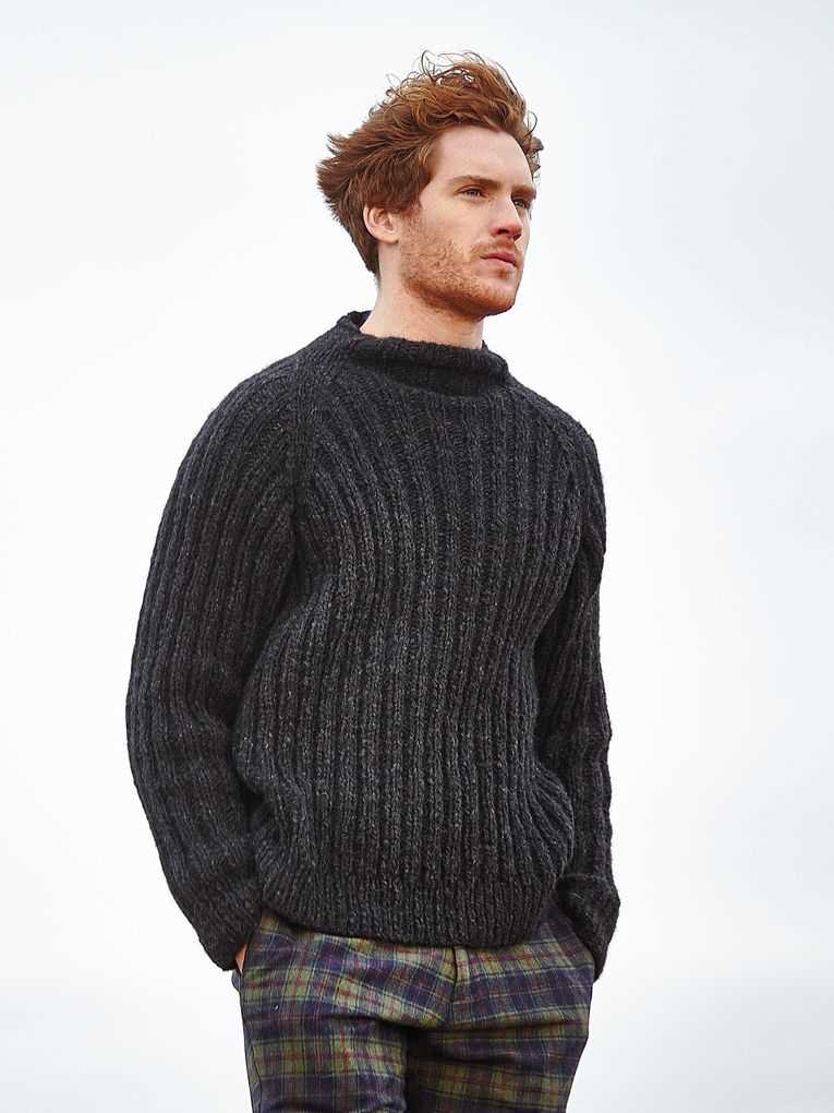 Simple crew neck sweater knitting pattern