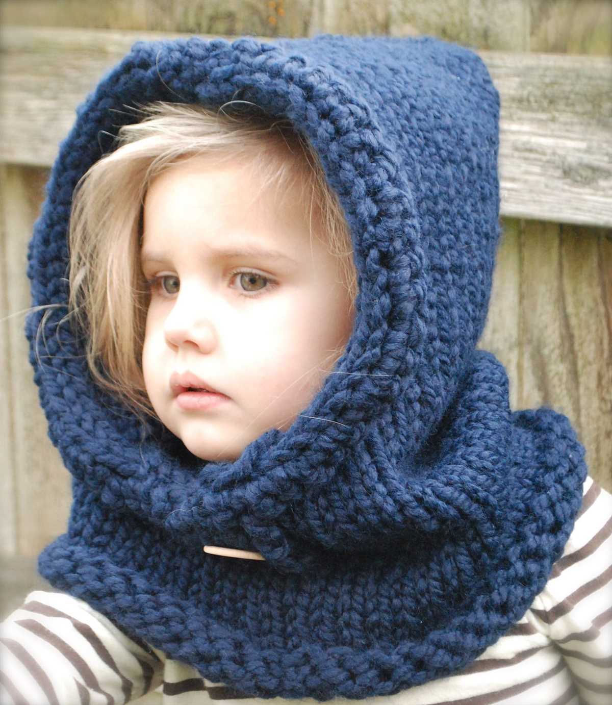 Simple child's scarf knitting pattern