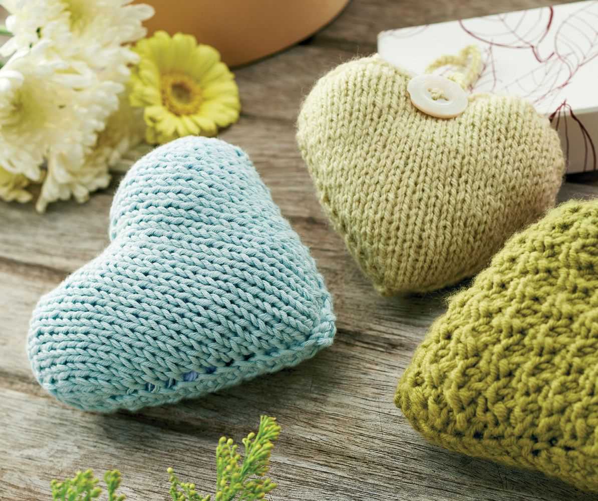 Simple knitted heart pattern free