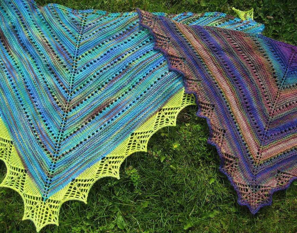 Simple knitted shawl pattern