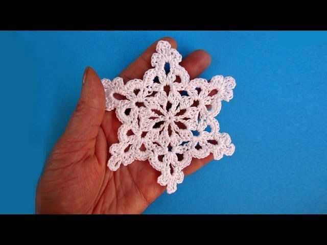 Simple snowflake knitting pattern