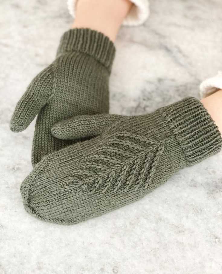 Spruce mittens knitting pattern