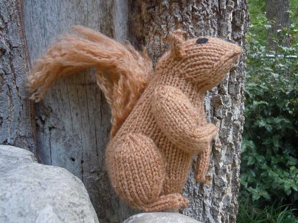 Squirrel knitting pattern