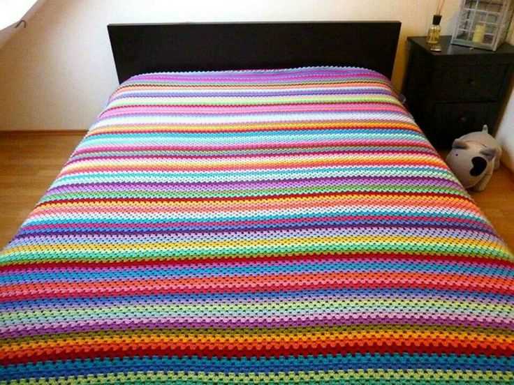 Striped knitted blanket pattern