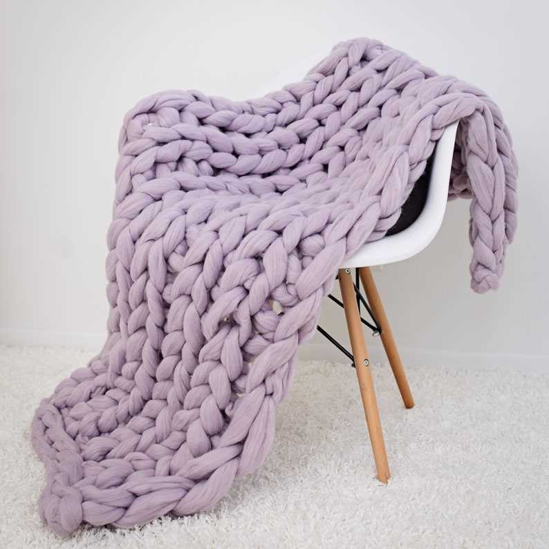 Super bulky yarn knit blanket pattern