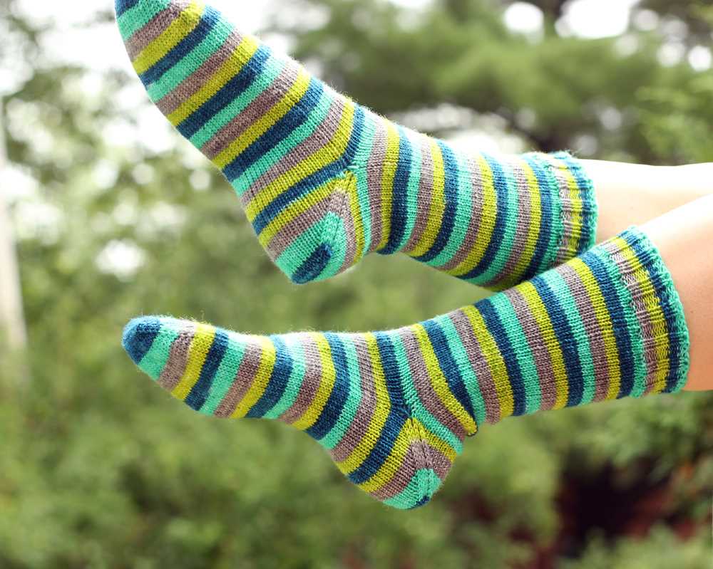 Toe up knit sock pattern